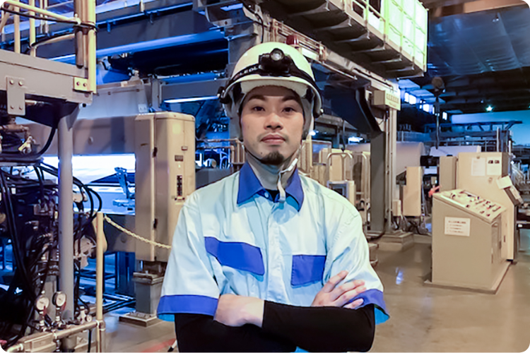 抄造部門の仕事風景1